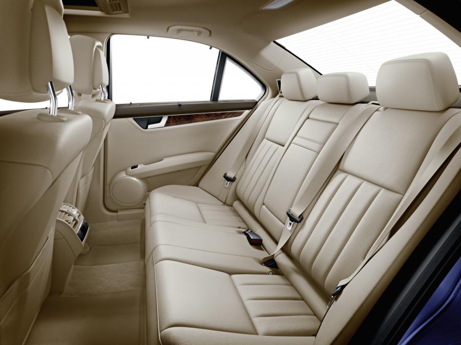  Mercedes-Benz C250 CDI 2011 года  (фото 25 из 60)